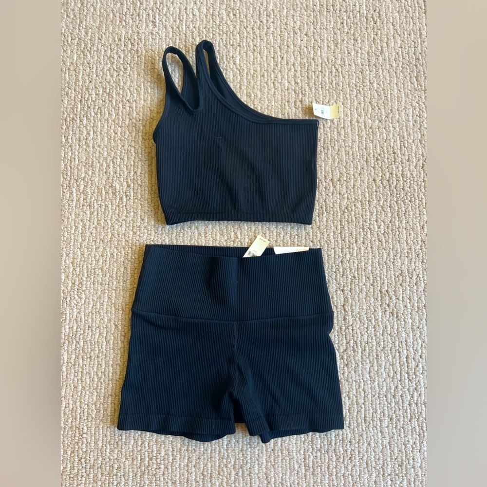 Aerie Offline Workout Set